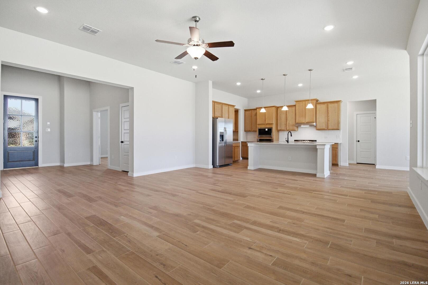 286 Firewheel Loop Floresville TX 78114