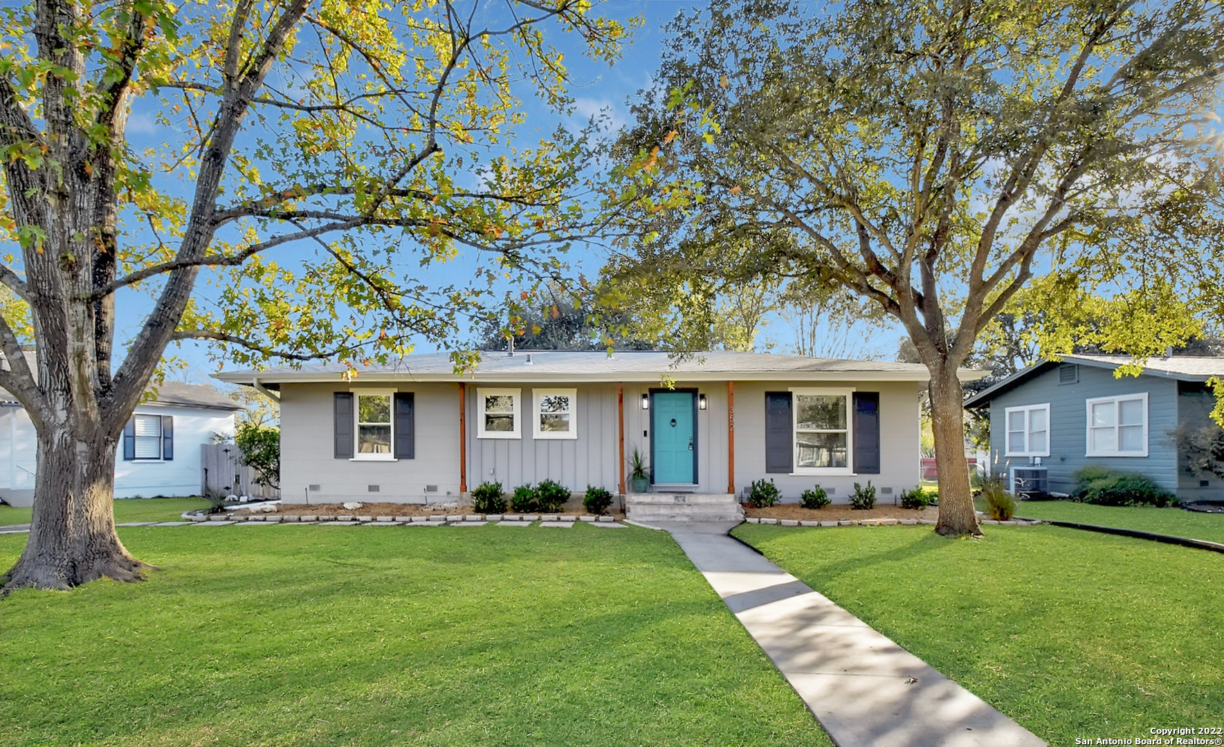 352 Larchmont Drive San Antonio TX 78209