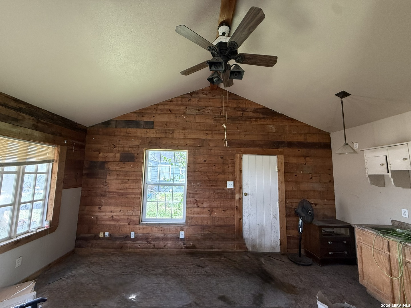 207 Mcgloin Street Three Rivers TX 78071