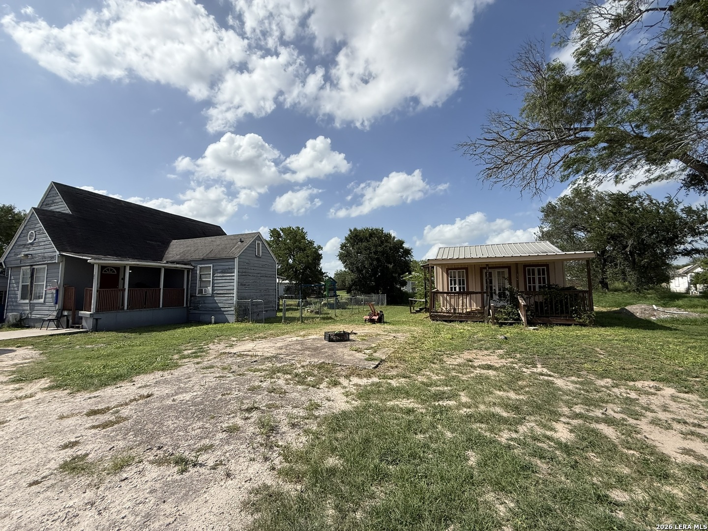 207 Mcgloin Street Three Rivers TX 78071