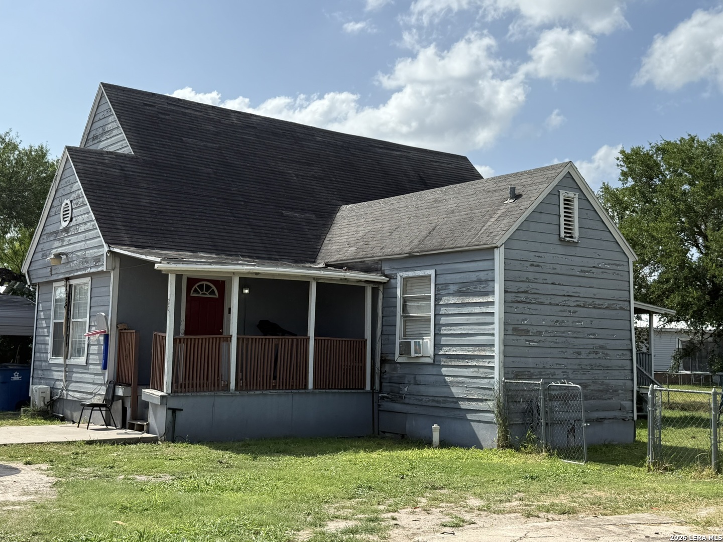 207 Mcgloin Street Three Rivers TX 78071