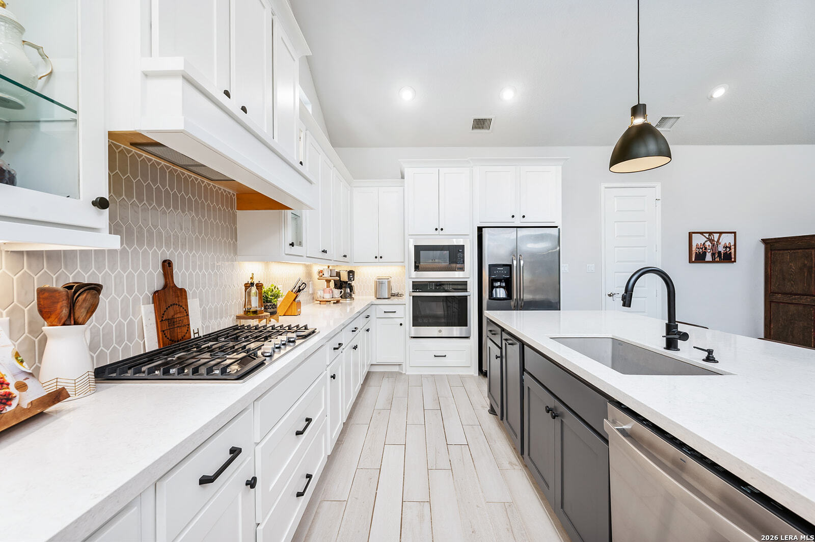 10006 Sarah Place Boerne TX 78006