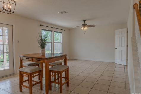 518 Candy Drive Converse TX 78109