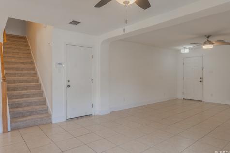 518 Candy Drive Converse TX 78109