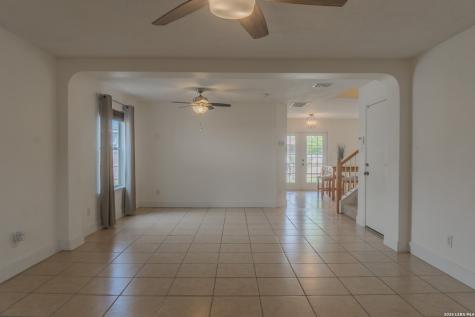 518 Candy Drive Converse TX 78109