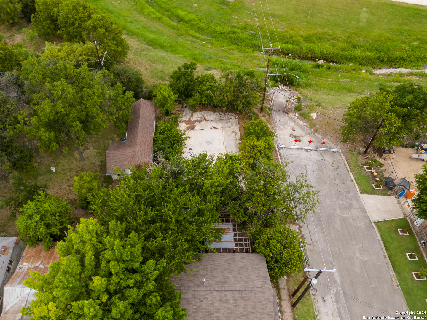 713 N Navidad Street San Antonio TX 78207