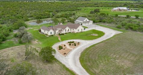2957 County Road 233 Gillett TX 78116