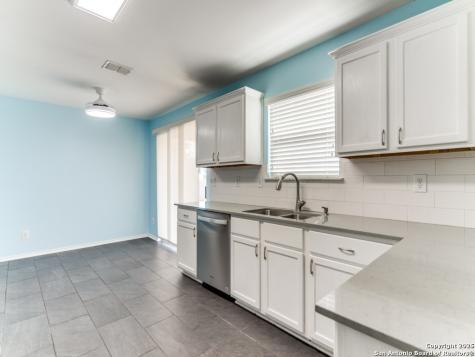 9510 Caspian Forest San Antonio TX 78254
