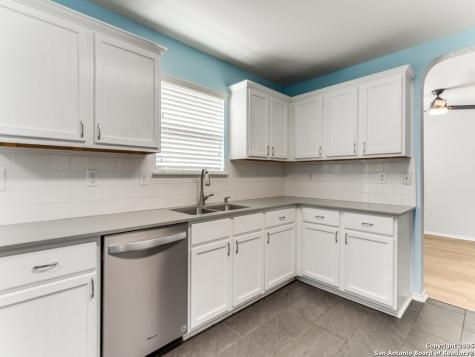 9510 Caspian Forest San Antonio TX 78254