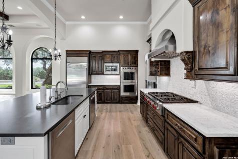 619 Legacy Ridge San Antonio TX 78260