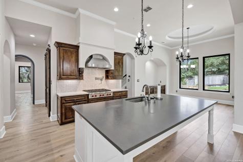 619 Legacy Ridge San Antonio TX 78260
