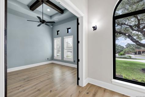 619 Legacy Ridge San Antonio TX 78260