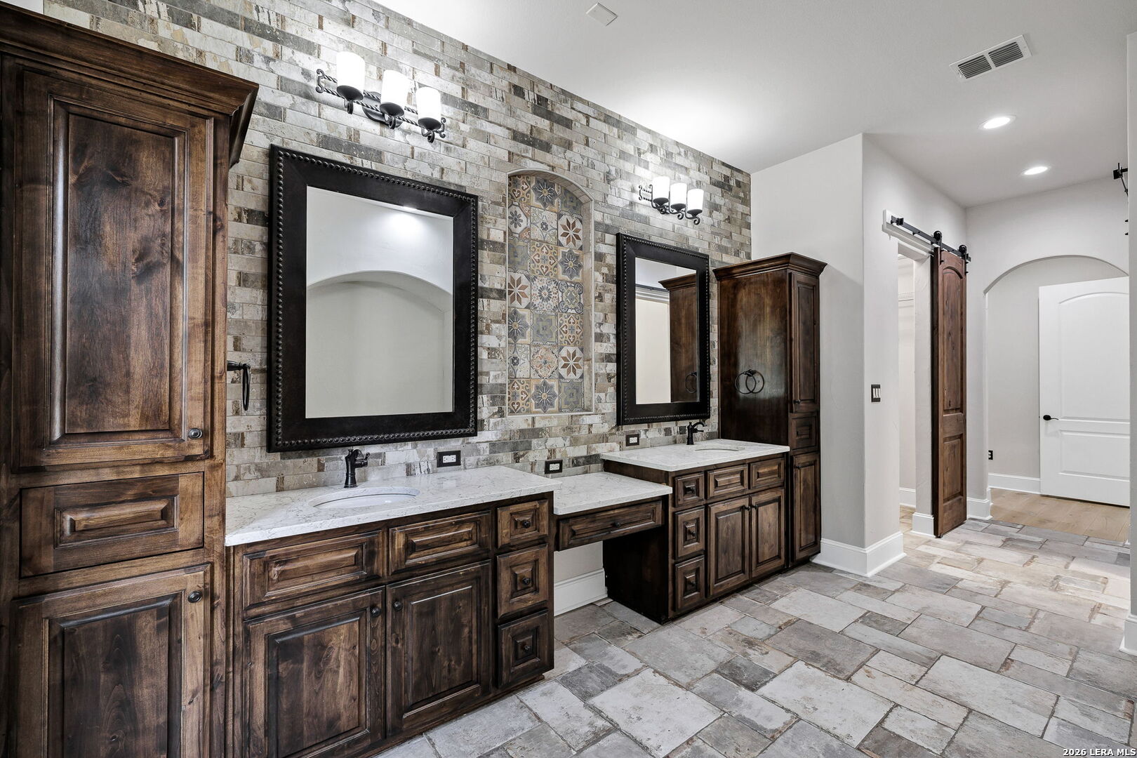 619 Legacy Ridge San Antonio TX 78260