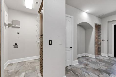 619 Legacy Ridge San Antonio TX 78260