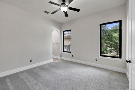 619 Legacy Ridge San Antonio TX 78260
