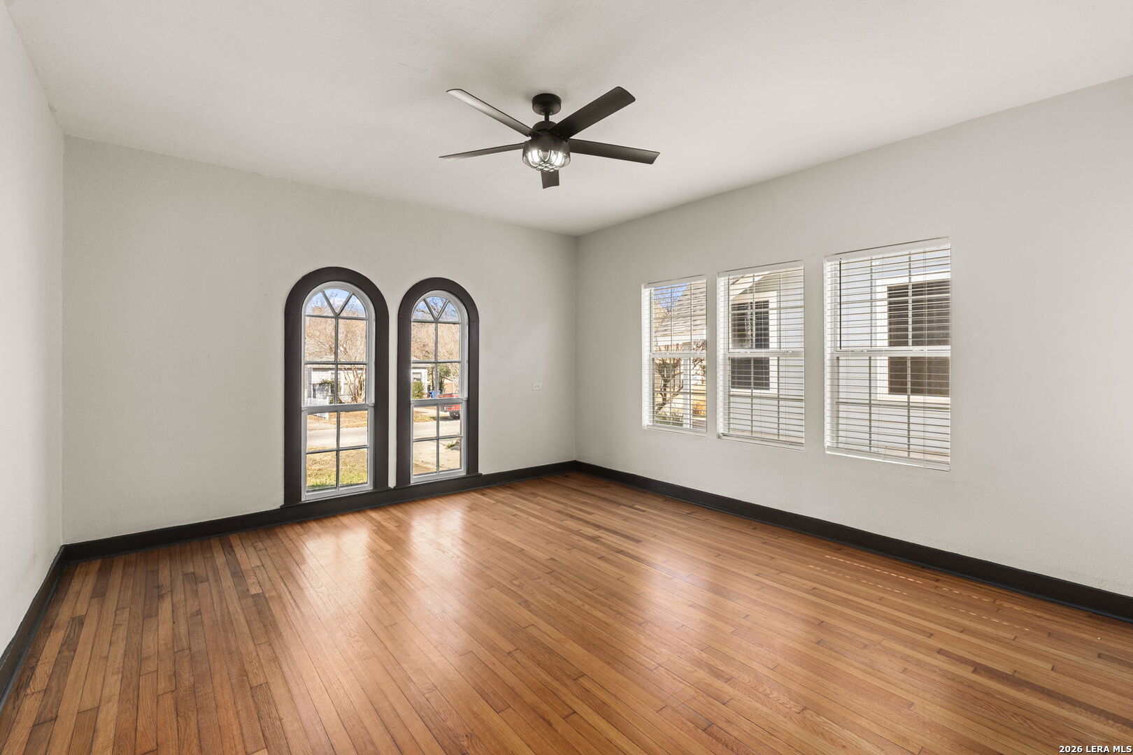1526 Schley San Antonio TX 78210