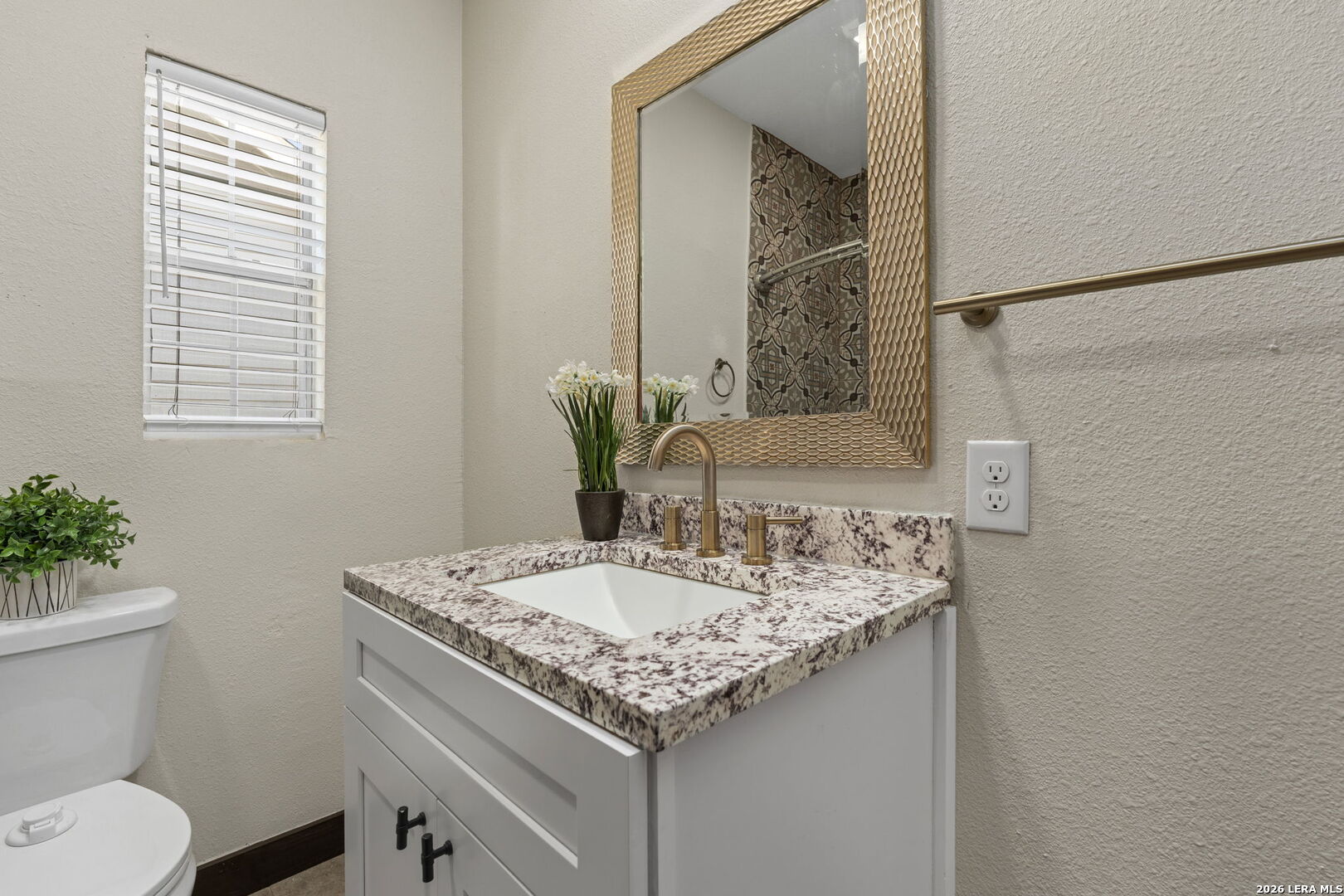 1526 Schley San Antonio TX 78210