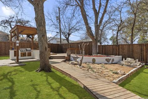 1526 Schley San Antonio TX 78210