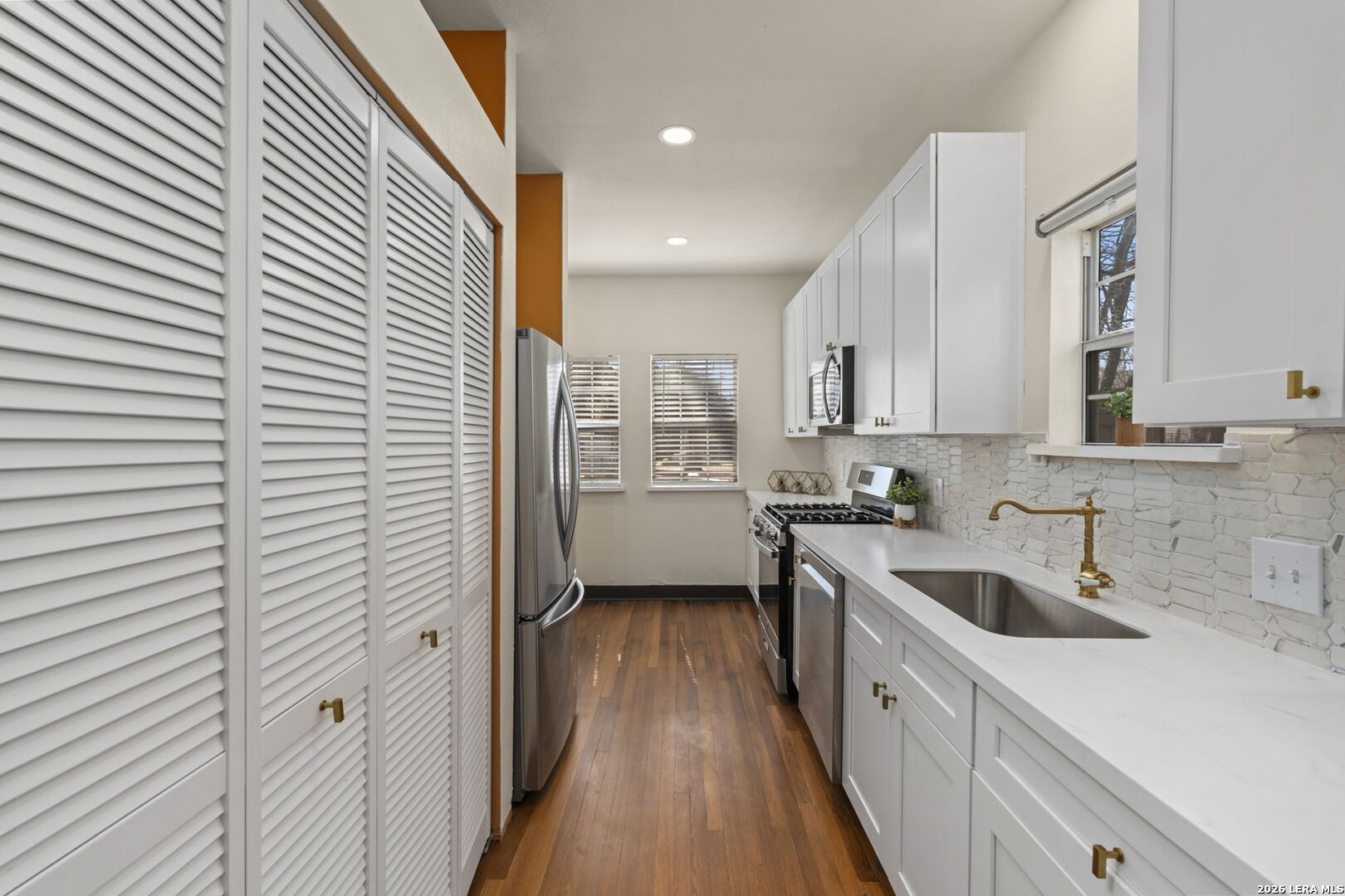 1526 Schley San Antonio TX 78210