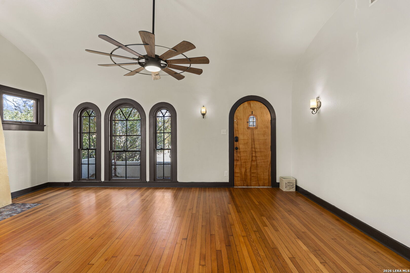 1526 Schley San Antonio TX 78210