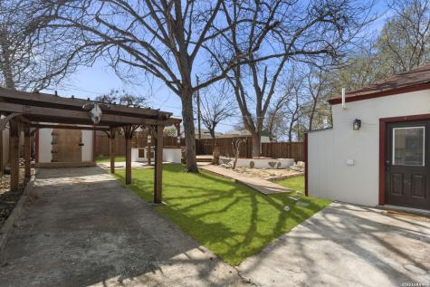 1526 Schley San Antonio TX 78210