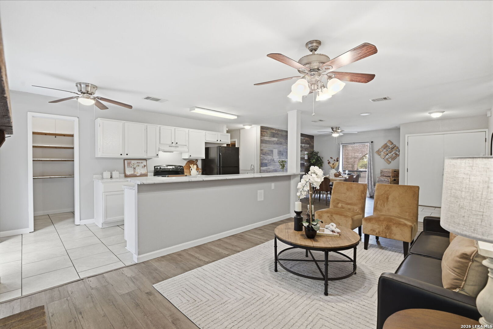 802 Thrasher San Antonio TX 78245