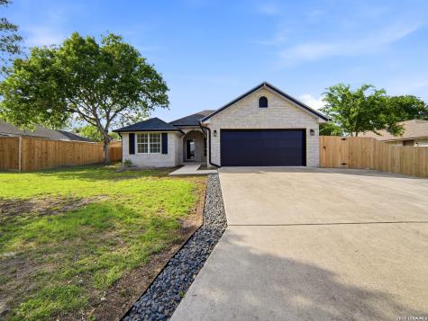 1436 Devin Drive New Braunfels TX 78130