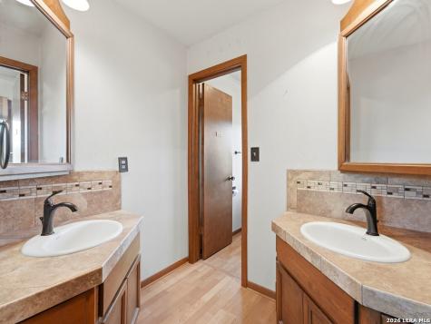 213 Cardinal Lane Fredericksburg TX 78624