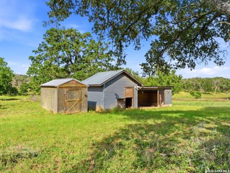 213 Cardinal Lane Fredericksburg TX 78624