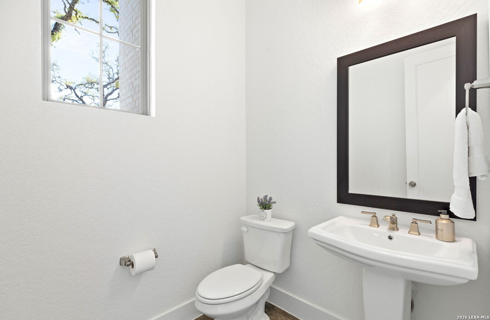 10023 Deidehban Boerne TX 78006
