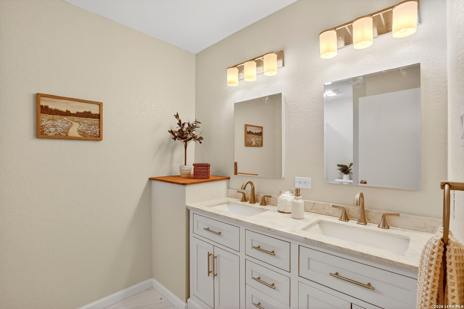 330 Chaparral Pleasanton TX 78064