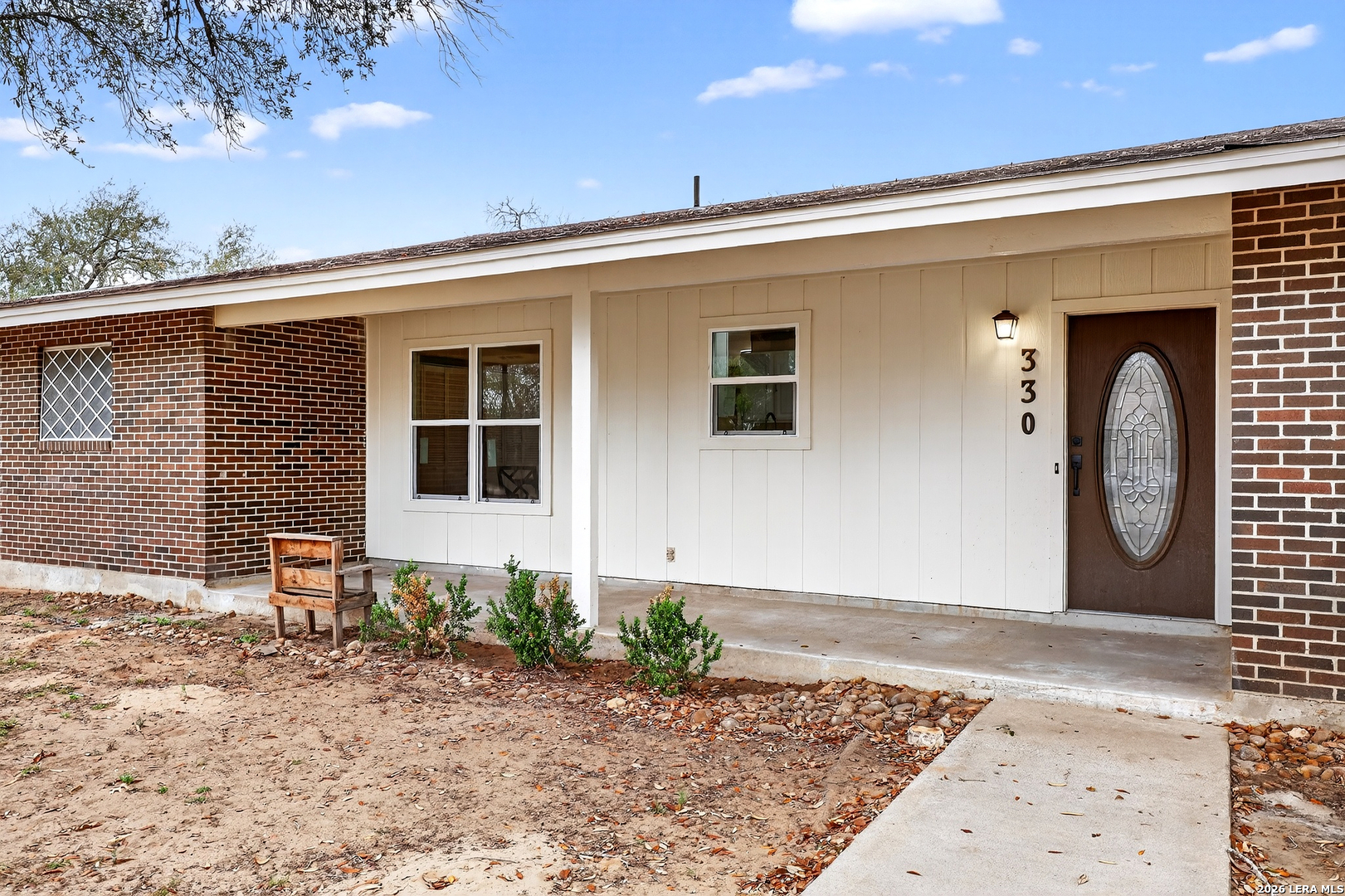 330 Chaparral Pleasanton TX 78064
