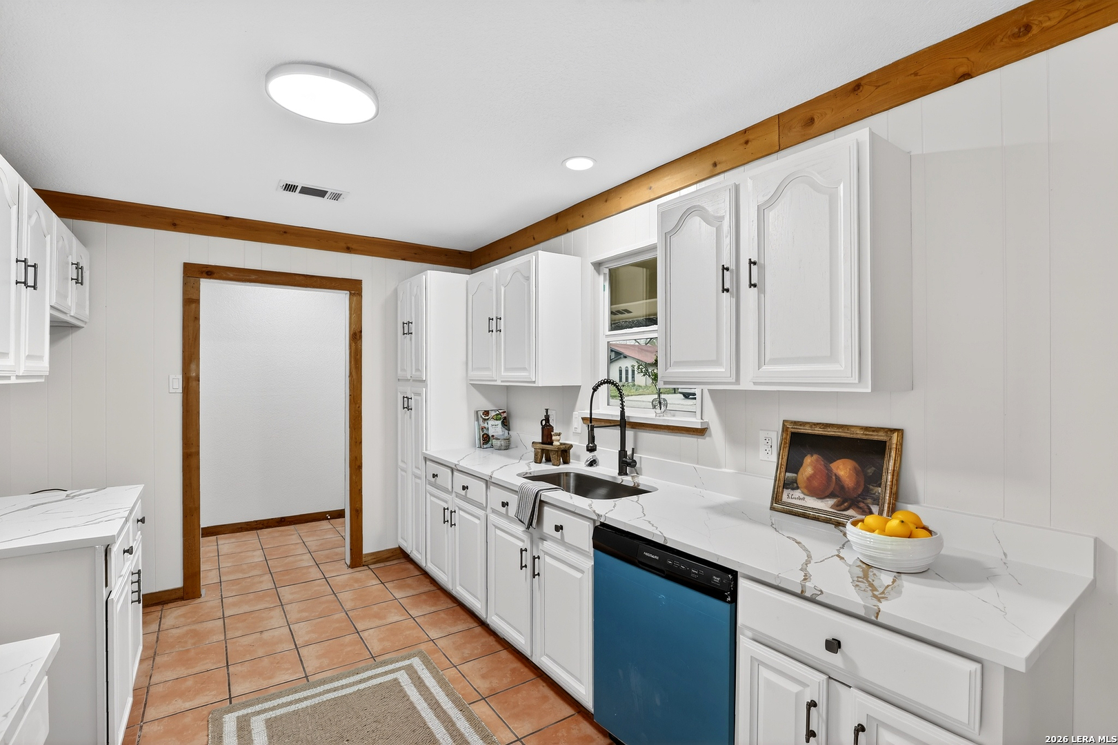 330 Chaparral Pleasanton TX 78064