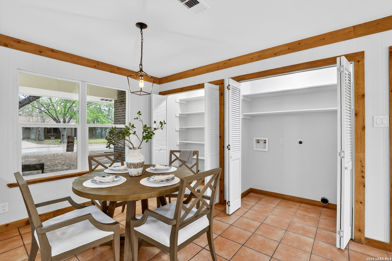 330 Chaparral Pleasanton TX 78064