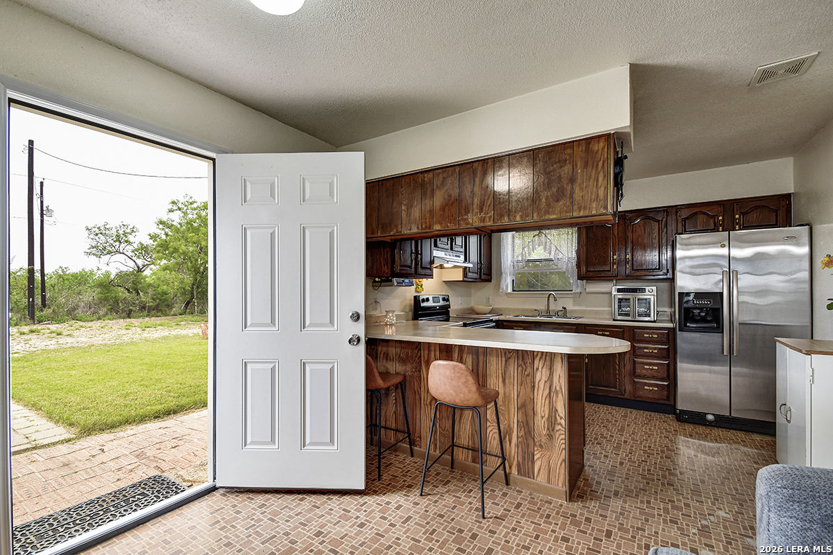 311 N 3rd Street Christine TX 78012