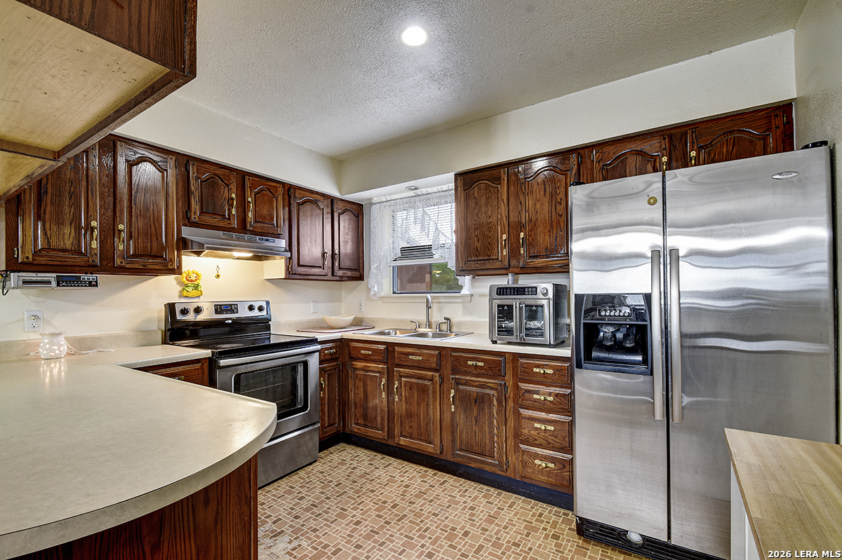 311 N 3rd Street Christine TX 78012
