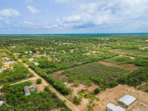 311 N 3rd Street Christine TX 78012