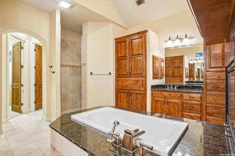 19835 Brandywine Cove Garden Ridge TX 78266
