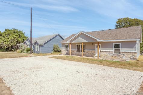 1130 Greenhill Drive Canyon Lake TX 78133