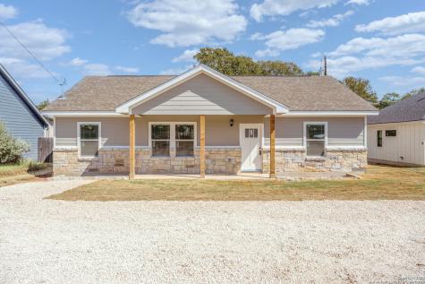 1130 Greenhill Drive Canyon Lake TX 78133