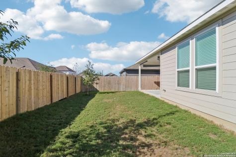1106 Pigeon Lane Marion TX 78124