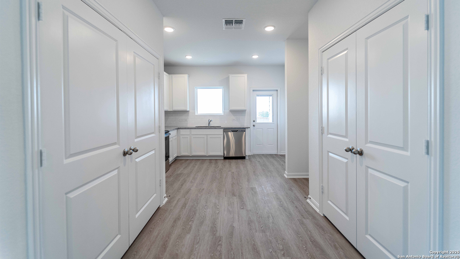 11154 Schmidt Lane Converse TX 78109