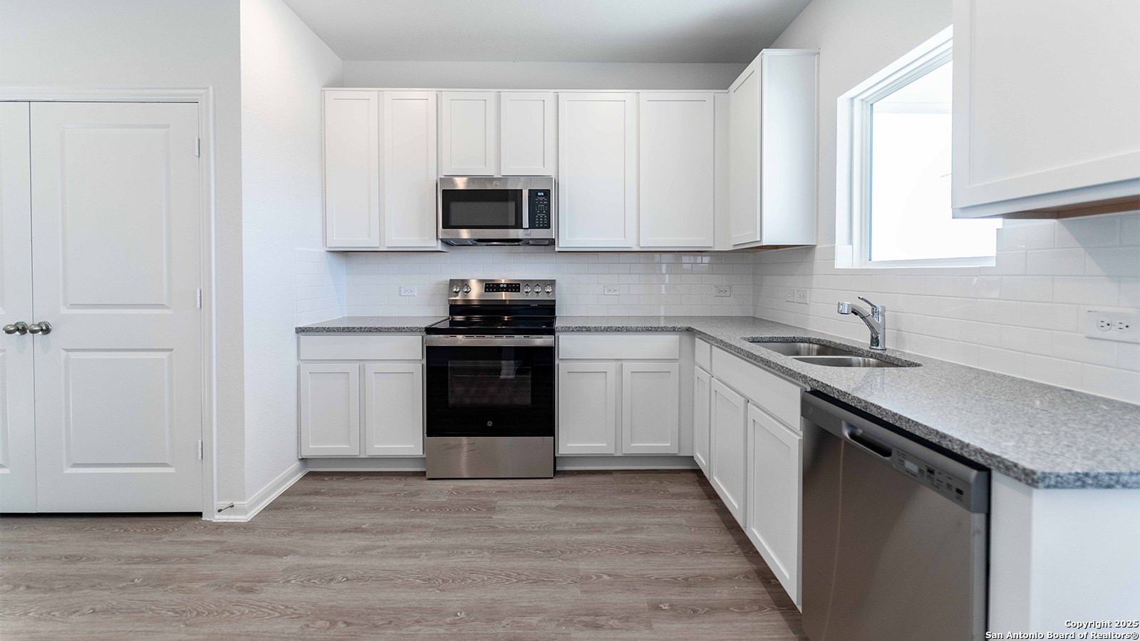 11154 Schmidt Lane Converse TX 78109