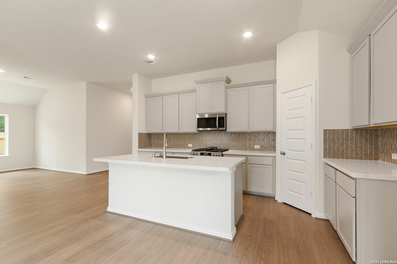 2257 Altiplano San Antonio TX 78245