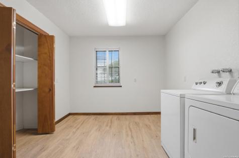 10742 New Sulphur Springs San Antonio TX 78263