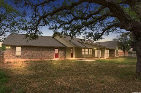 10742 New Sulphur Springs San Antonio TX 78263