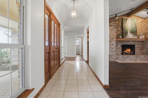 10742 New Sulphur Springs San Antonio TX 78263
