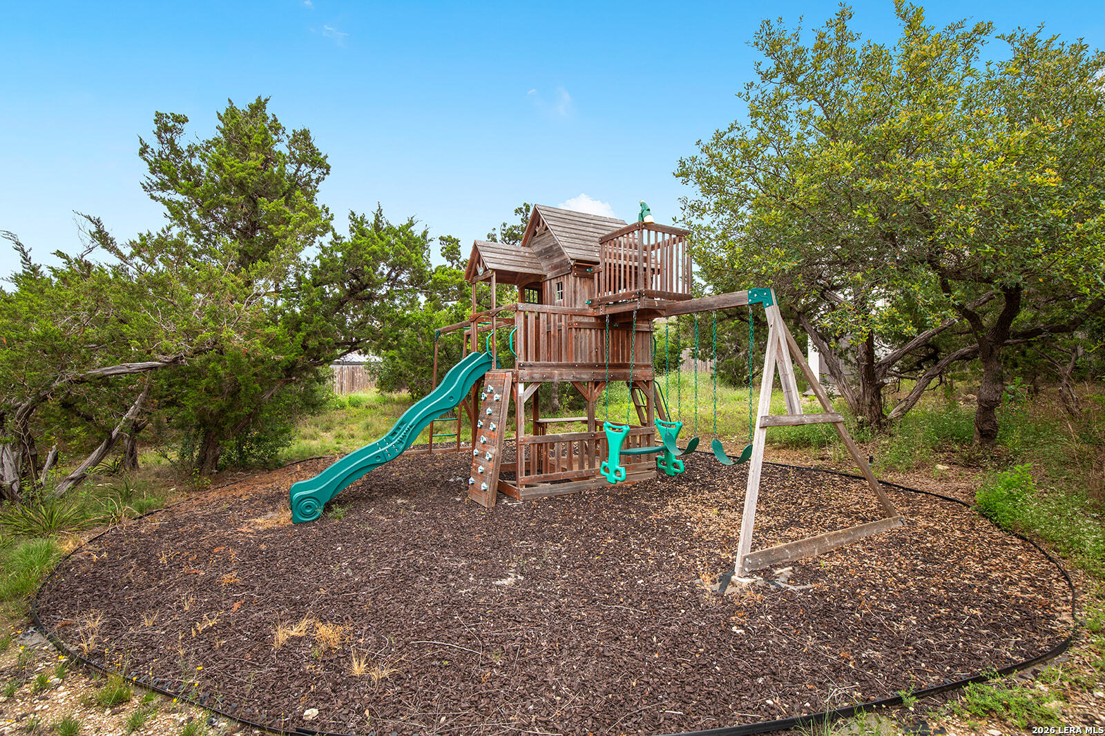 27124 Highland Crest San Antonio TX 78260