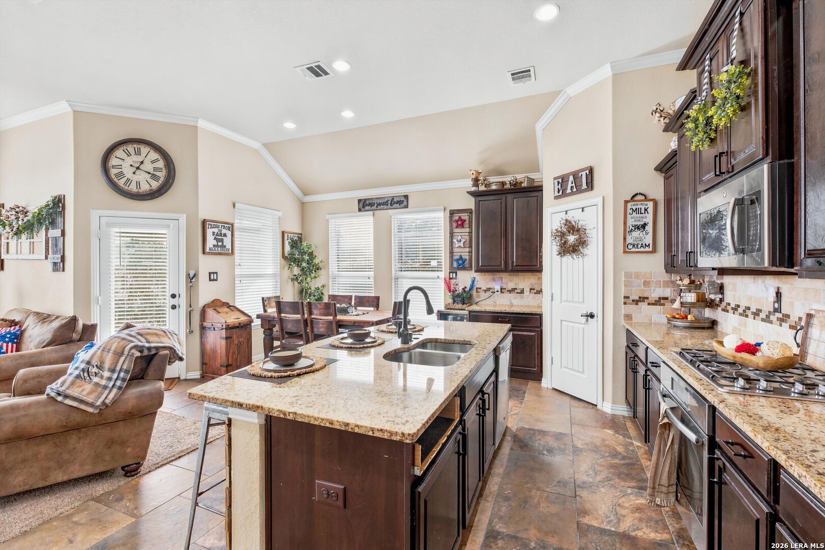 10201 Sparkle Point Schertz TX 78154