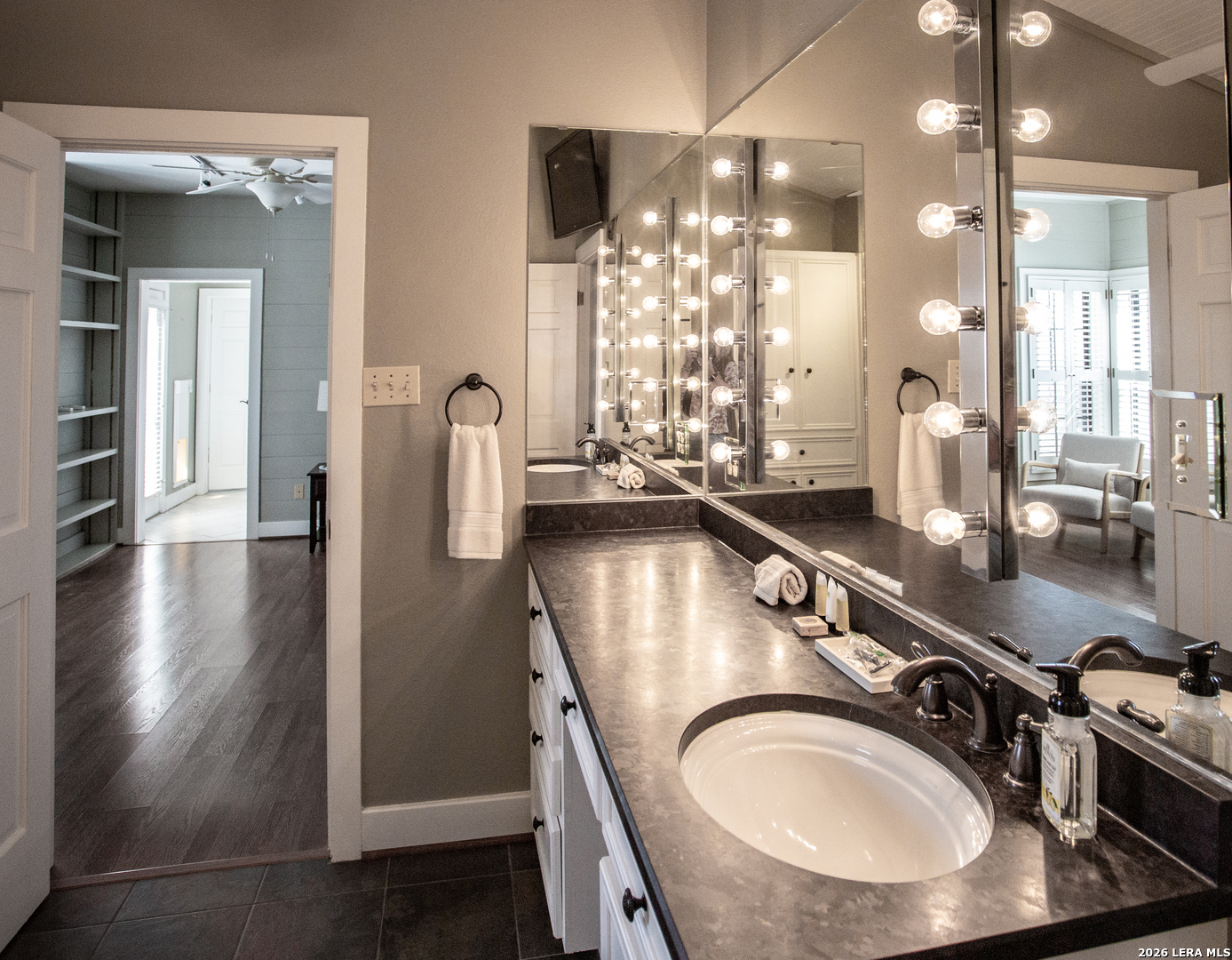 2951 Fall Creek Road Kerrville TX 78028